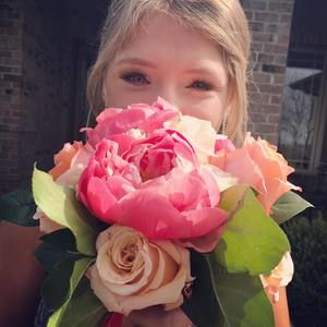 Meet your Posher, Lauren